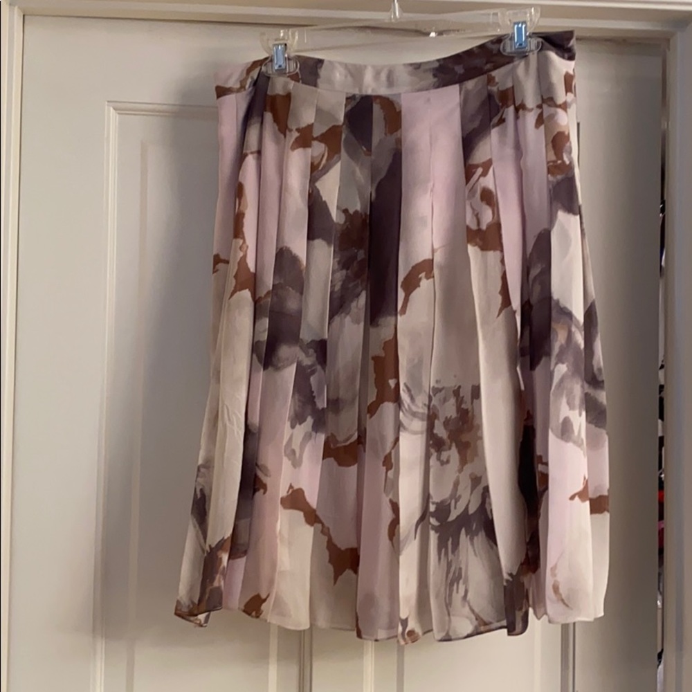 Theory pastel pleated skirt